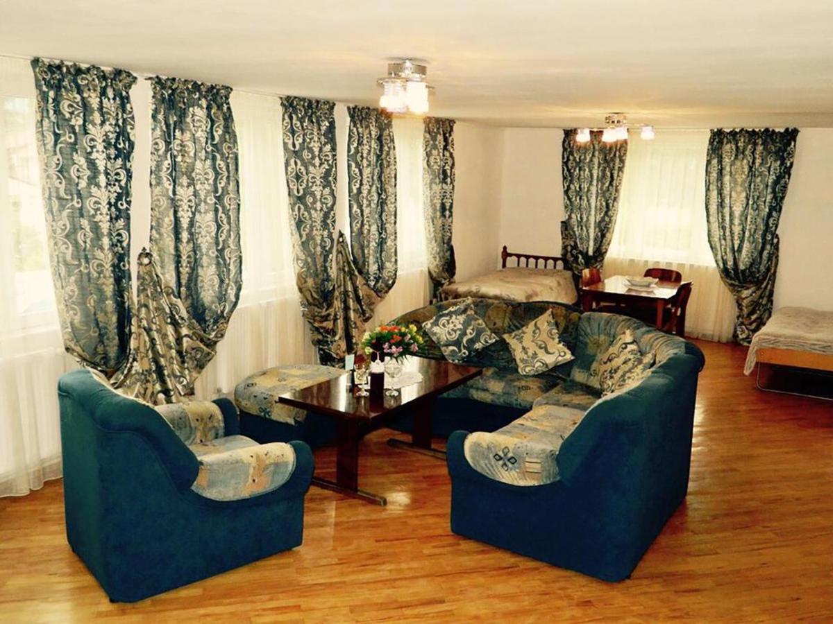 Erik'S Guest House Боржоми Екстериор снимка