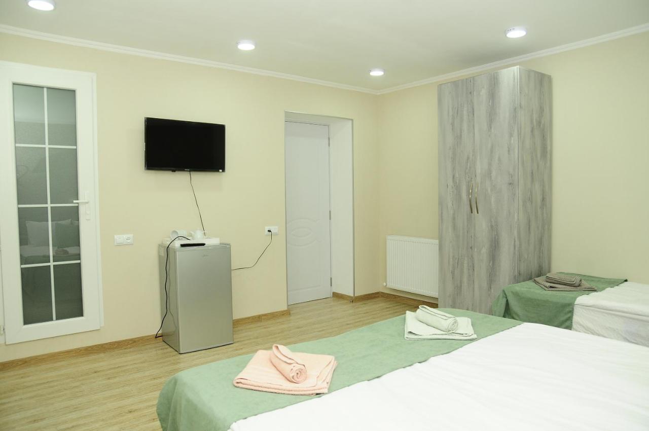 Erik'S Guest House Боржоми Екстериор снимка